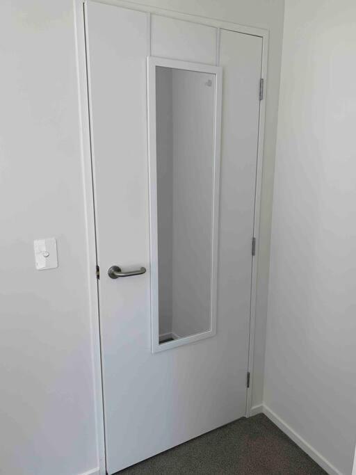 2 Bedrooms Apprtmt Plus Underground Parking In Cbd Christchurch Buitenkant foto