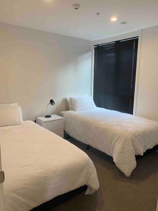 2 Bedrooms Apprtmt Plus Underground Parking In Cbd Christchurch Buitenkant foto