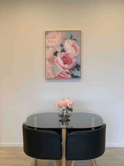 2 Bedrooms Apprtmt Plus Underground Parking In Cbd Christchurch Buitenkant foto